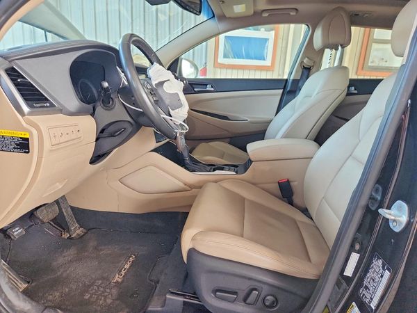 2016 HYUNDAI TUCSON