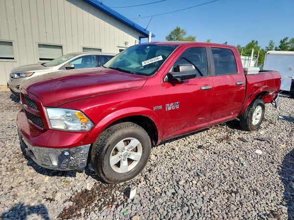 2015 RAM 1500 SLT