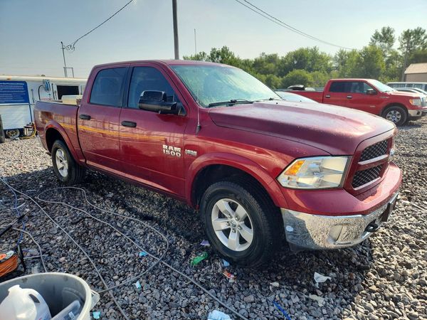 2015 RAM 1500 SLT