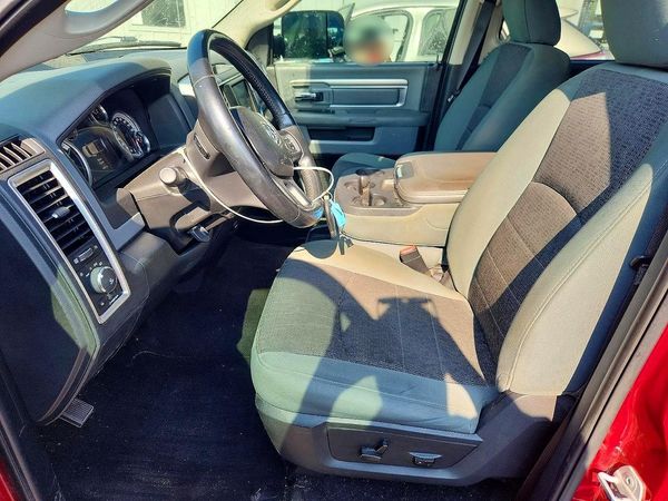 2015 RAM 1500 SLT