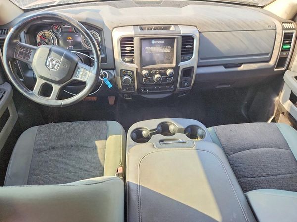 2015 RAM 1500 SLT