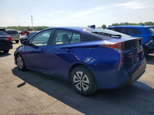 2016 TOYOTA PRIUS