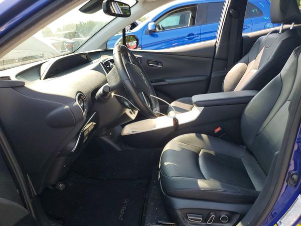 2016 TOYOTA PRIUS