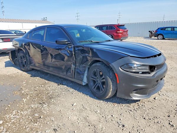 2016 DODGE CHARGER SE