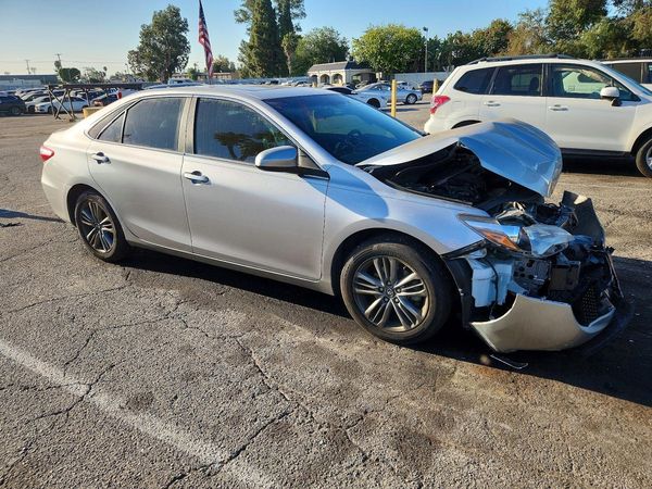 2017 TOYOTA CAMRY