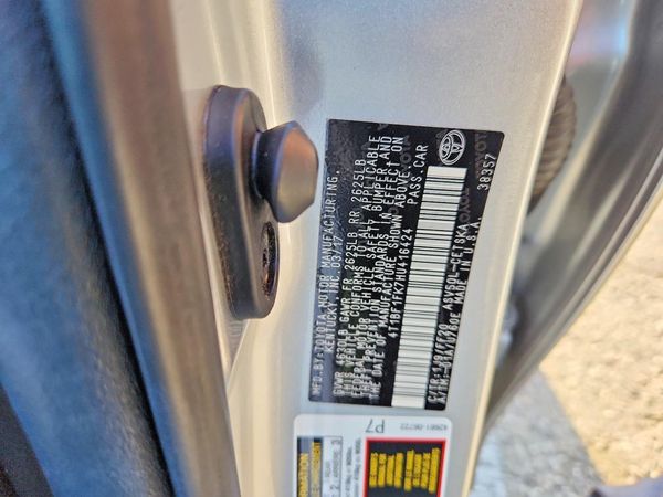 2017 TOYOTA CAMRY