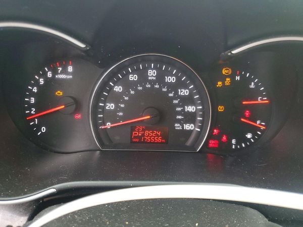 2014 KIA SORENTO Base/ LX