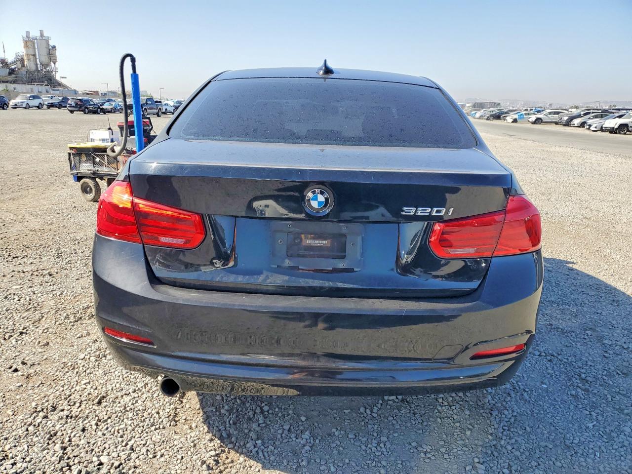 2016 BMW 320