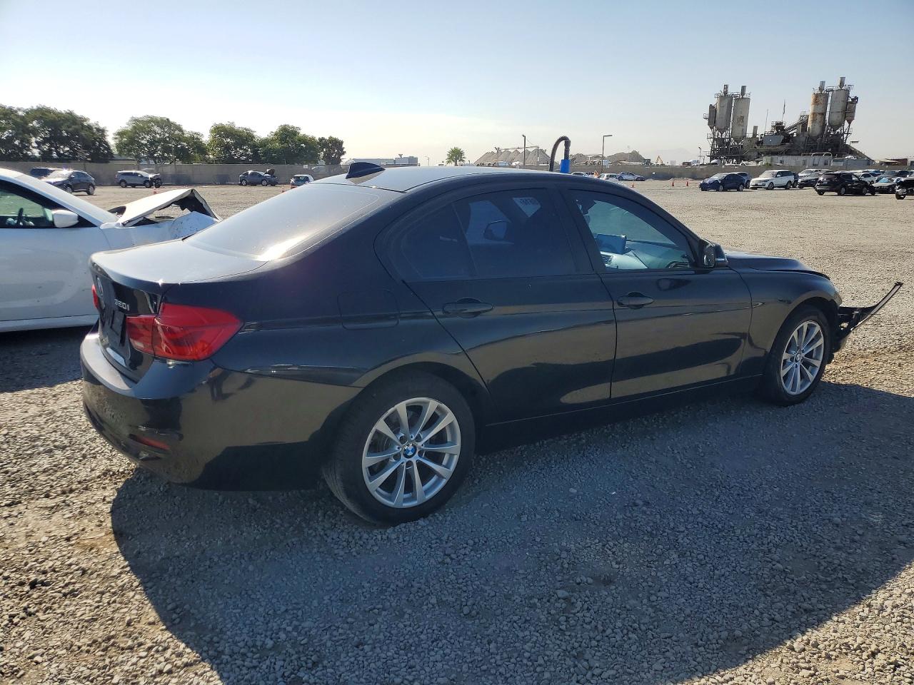 2016 BMW 320