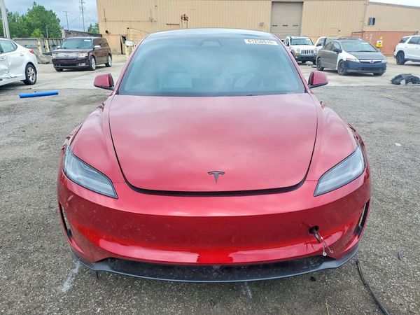 2026 TESLA MODEL 3