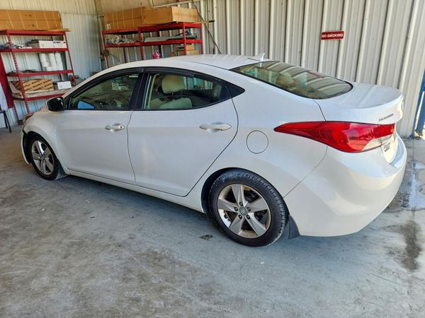2013 HYUNDAI ELANTRA