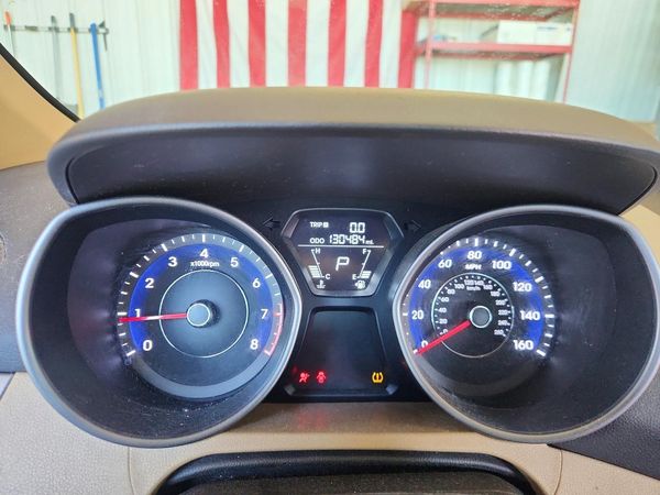 2013 HYUNDAI ELANTRA