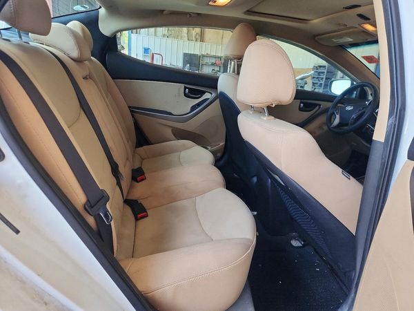 2013 HYUNDAI ELANTRA