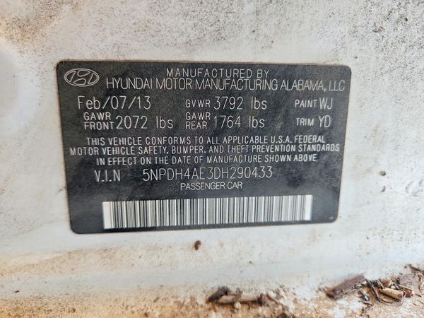 2013 HYUNDAI ELANTRA