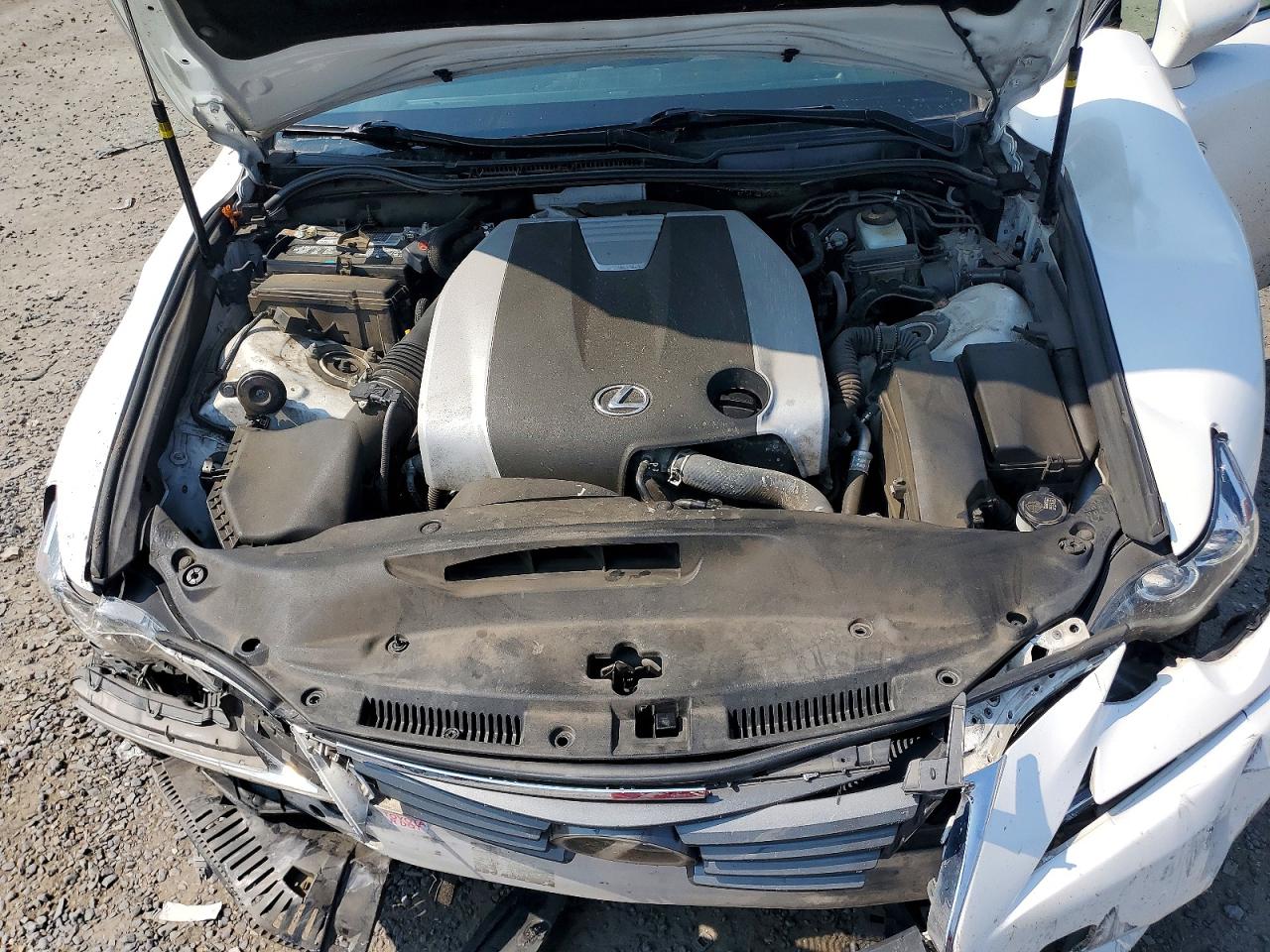 2016 LEXUS IS 300