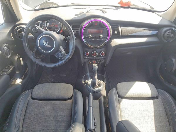2016 MINI COOPER