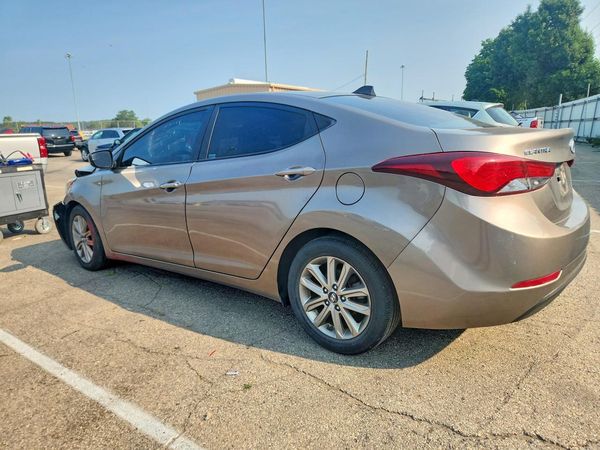 2016 HYUNDAI ELANTRA
