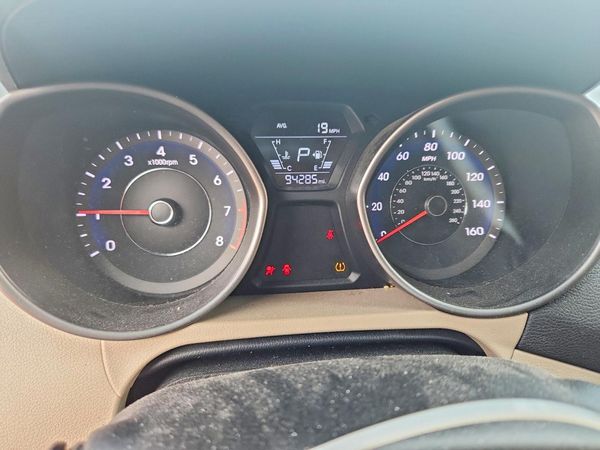 2016 HYUNDAI ELANTRA