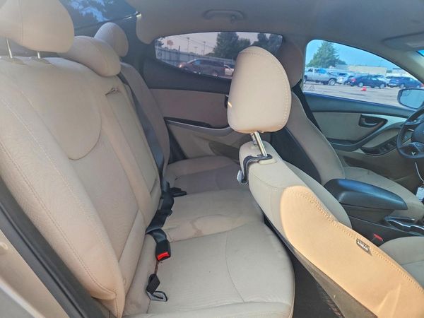 2016 HYUNDAI ELANTRA
