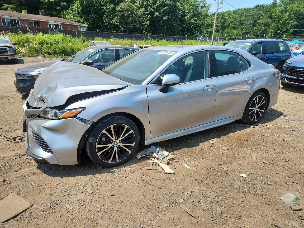 2020 TOYOTA CAMRY SE