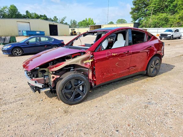 2026 TESLA MODEL Y — Front 3/4
