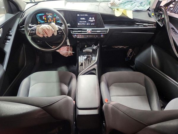 2026 KIA NIRO LX