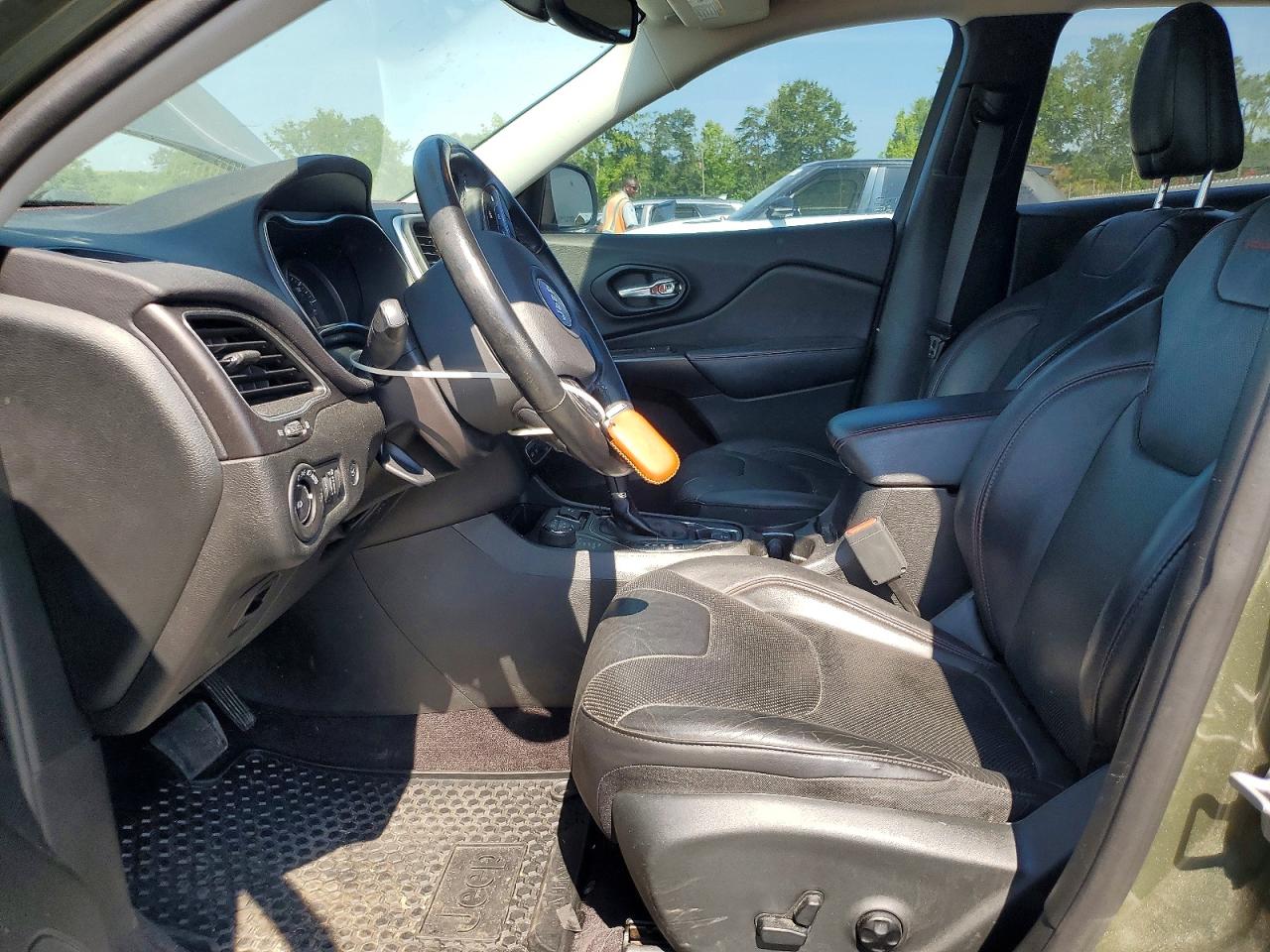 2019 JEEP CHEROKEE TRAILHAWK 4X4
