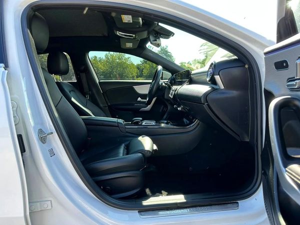 2019 MERCEDES-BENZ A