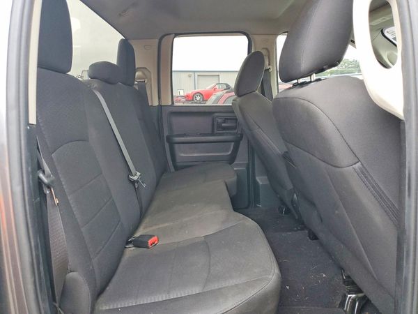 2018 RAM 1500 ST QUAD CAB 4X2