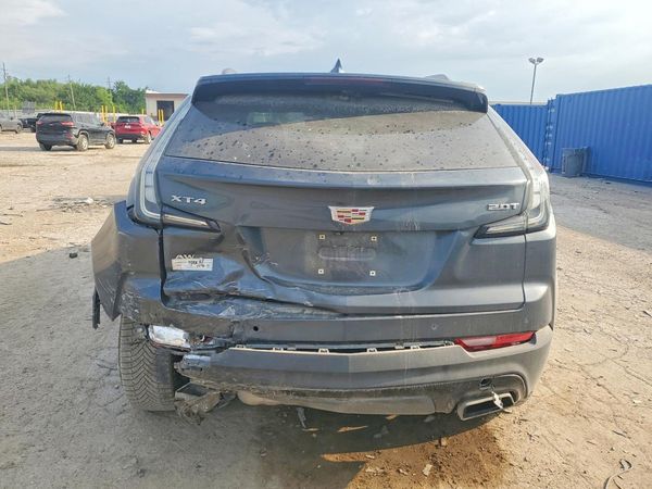 2019 CADILLAC XT4 Sport