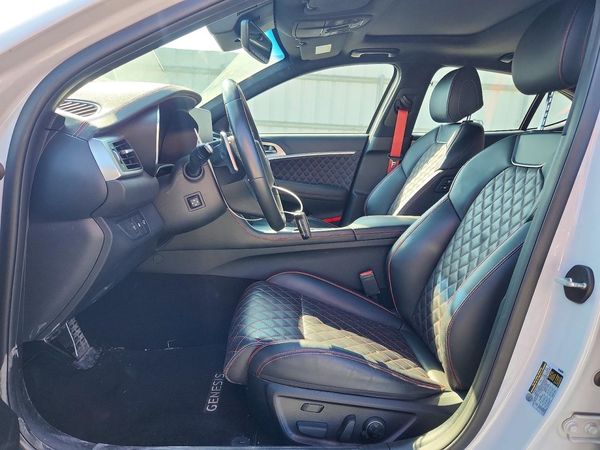 2023 GENESIS G70