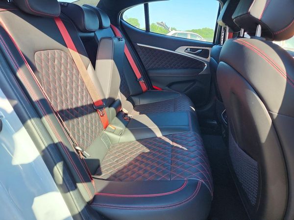2023 GENESIS G70