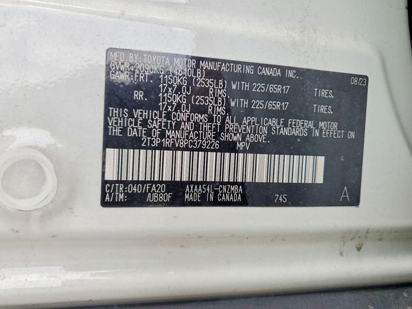 2023 TOYOTA RAV4 XLE