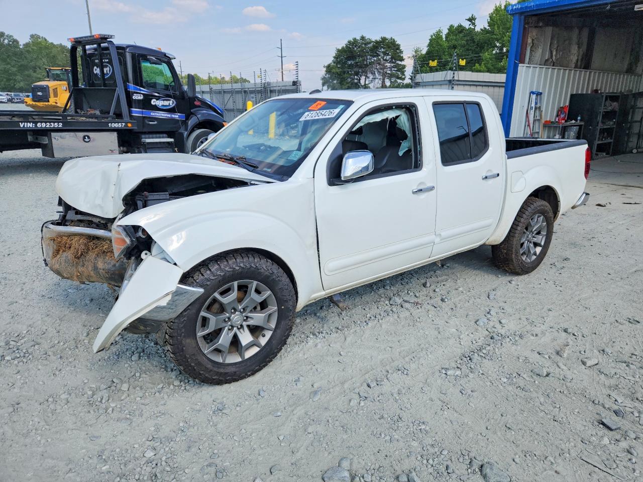 2019 NISSAN FRONTIER — Front 3/4