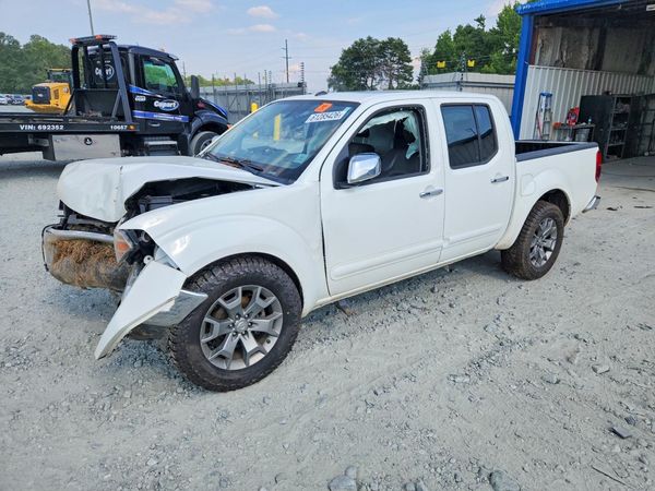 2019 NISSAN FRONTIER — Front 3/4