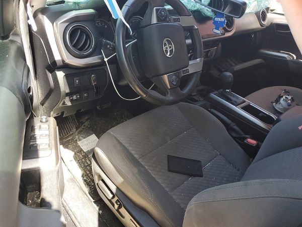 2022 TOYOTA TACOMA SR5