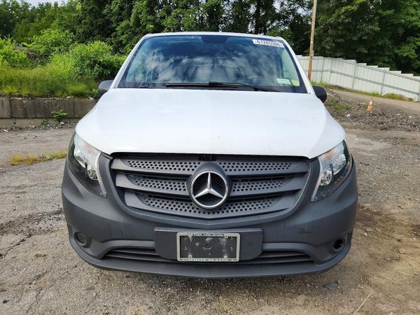 2020 MERCEDES-BENZ METRIS