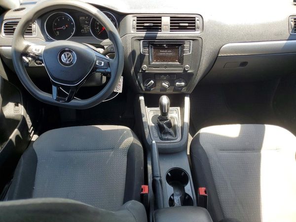2017 VOLKSWAGEN JETTA