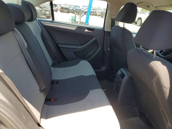 2017 VOLKSWAGEN JETTA