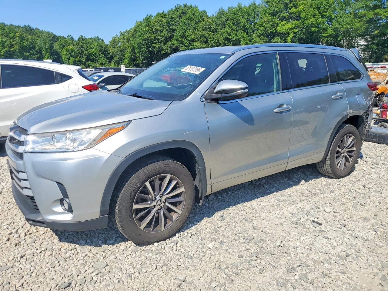 2017 TOYOTA HIGHLANDER SE/XLE