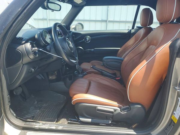 2017 MINI COOPER