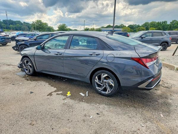 2025 HYUNDAI ELANTRA