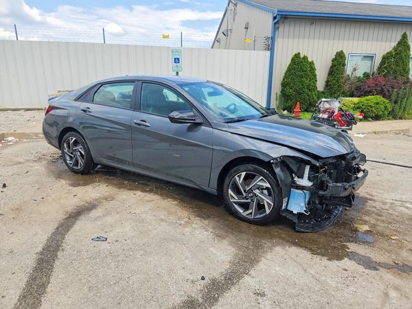 2025 HYUNDAI ELANTRA