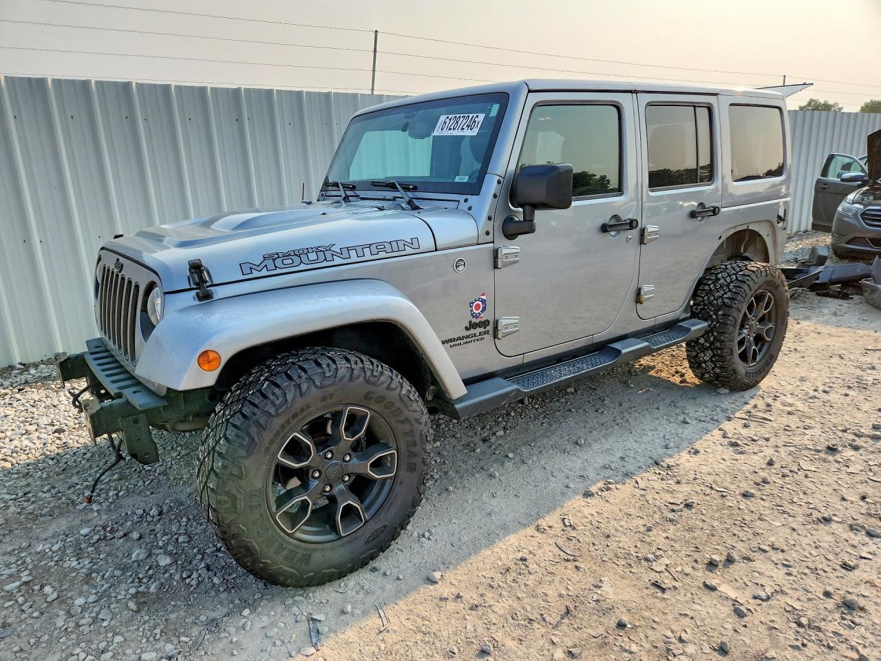 2017 JEEP WRANGLER UNLIMITED SAHARA 4X4
