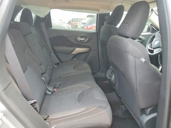 2017 JEEP CHEROKEE LATITUDE 4X4