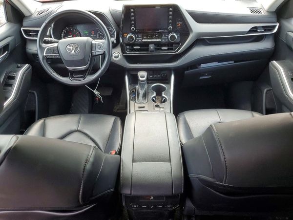 2021 TOYOTA HIGHLANDER XLE Nav — CKPT