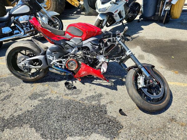 2025 DUCATI PANIGALE