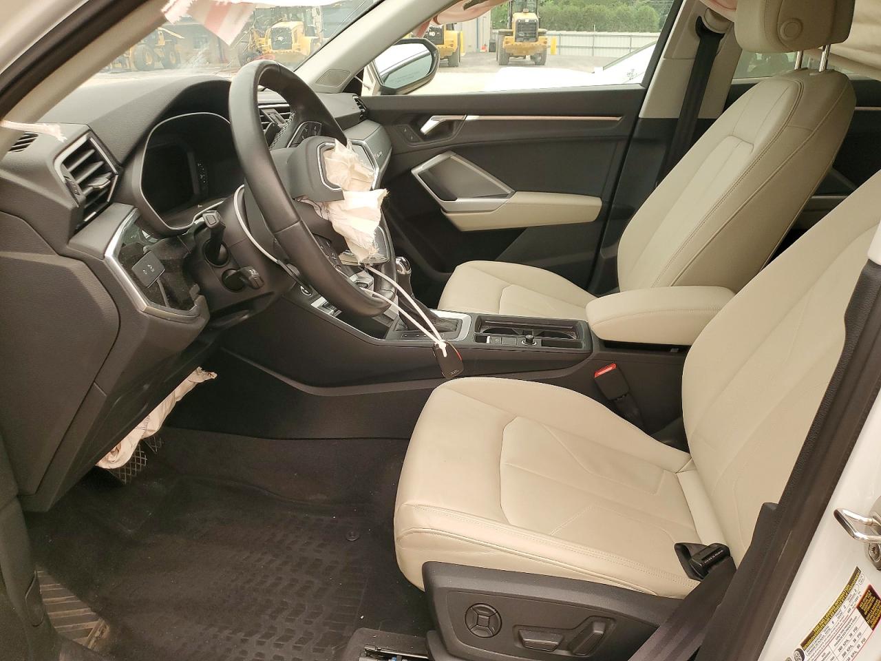 2023 AUDI Q3 S Line quattro Premium