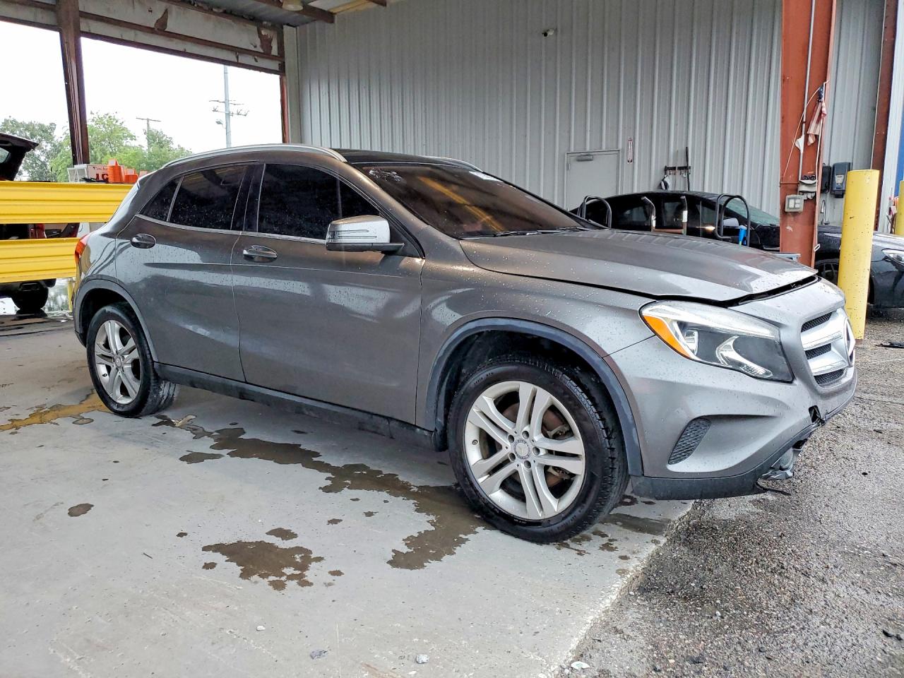 2015 MERCEDES-BENZ GLA GLA250