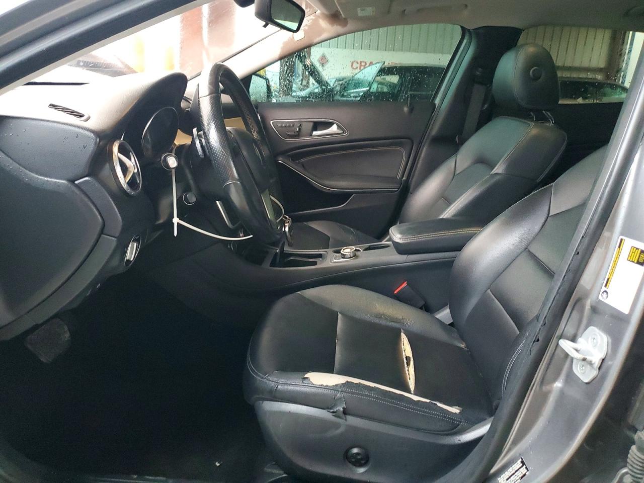 2015 MERCEDES-BENZ GLA GLA250